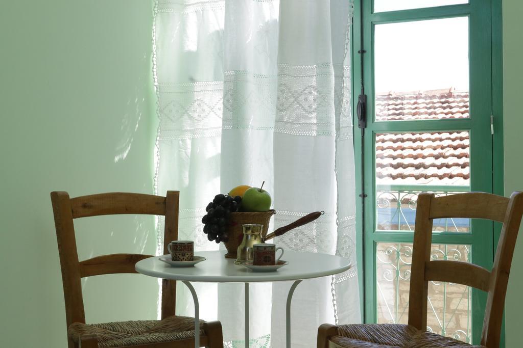 To Konatzi Tis Marikas Tzai Tou Yianni Guest House Като Дрис Екстериор снимка